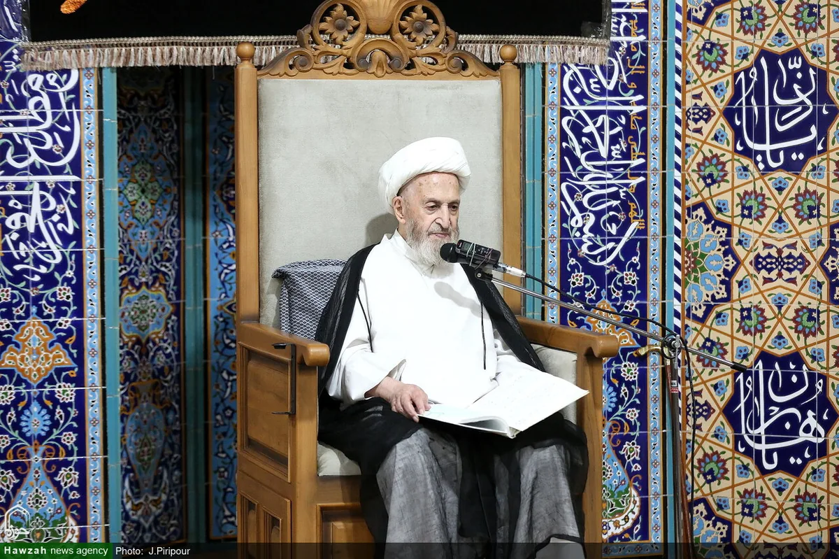 ایستادگی در برابر تهدید دشمن جلوهای از عظمت الهی است / دعای مکارمالاخلاق؛ برنامهای برای تربیت انسان عارف