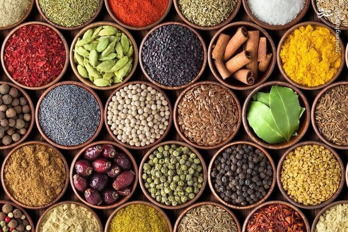 از آویشن و زنجبیل تا نسخههای فضای مجازی / رواج خوددرمانی با گیاهان دارویی
