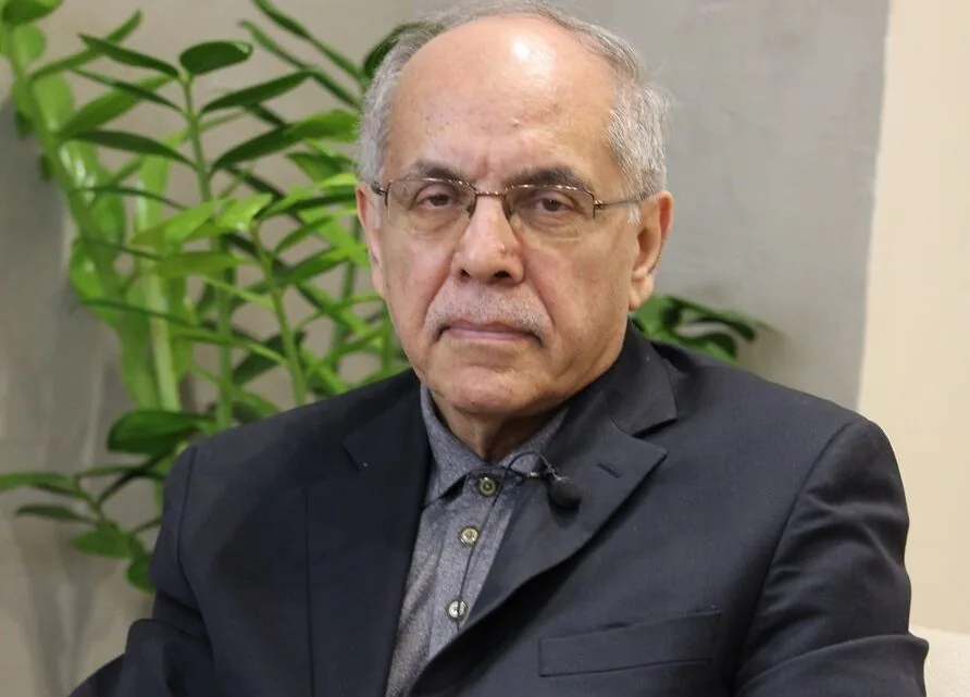 کوروش احمدی: جنگ بعدی با جنگ ۴۰ روزه متفاوت خواهد بود