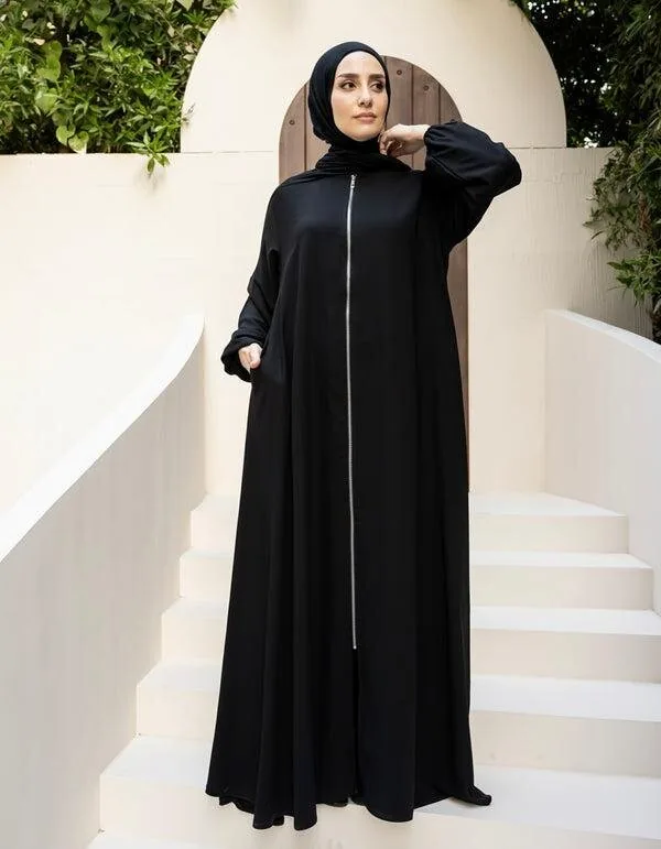 تیپ اداری زنانه با چادر؛ استایل شیک و رسمی برای محل کار