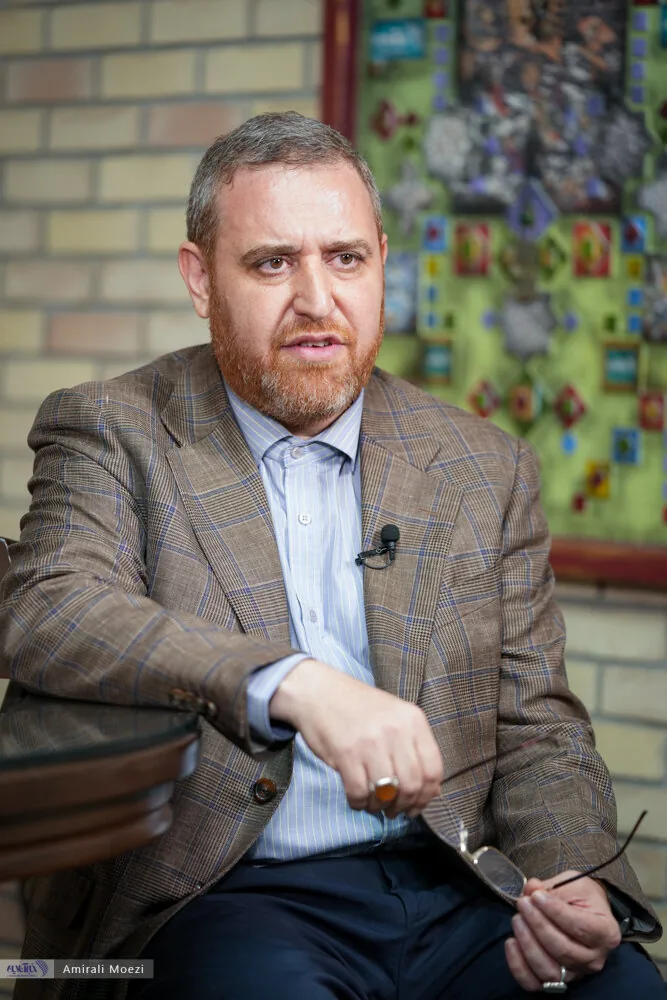 دوقطبی پزشکیان ـ زاکانی در انتخابات ۱۴۰۷؟ / زاکانی علاقه‌مند است که «احمدی‌نژاد ثانی» لقب بگیرد