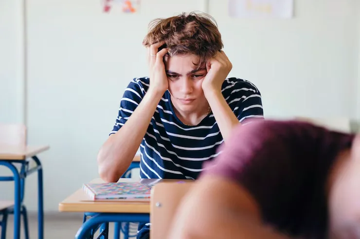 تشخیص بیش‌فعالی در نوجوانان