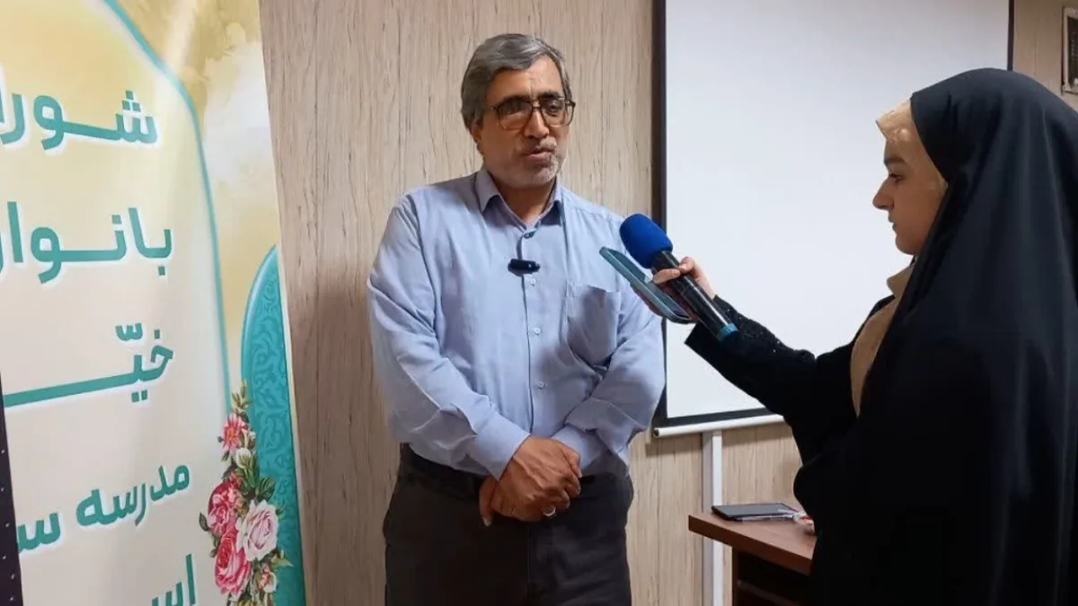 گامی در مسیر خیرخواهی با تشکیل کمیسیون دانش آموزان مدرسه ساز در اصفهان + فیلم