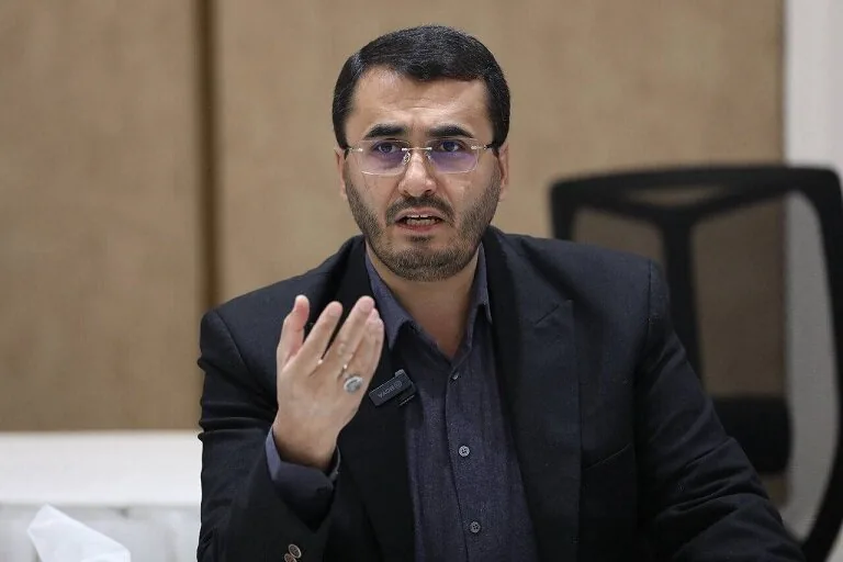 بسیاری از حقوقبگیران امکان هماهنگ کردن درآمد خود با تغییرات بازار را ندارند