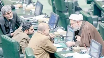 «نپذیران» اعلام موجودیت کردند/ دلواپسان کارزار «نمیپذیریم» به راه انداختند/ اعلام وضعیت خطر در اردوگاه مخالفان مذاکره و توافق