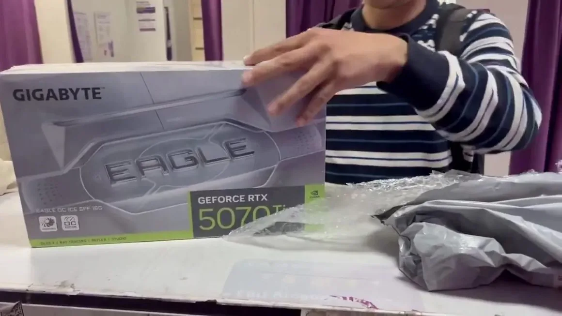 بطری آب به جای گرافیک RTX 5070 Ti