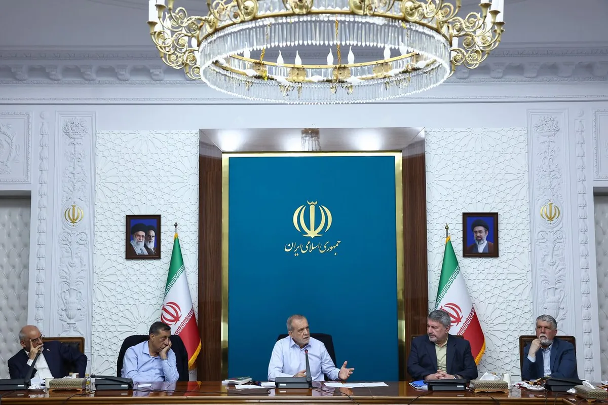 رئیسجمهور: امروز از واردات بنزین بینیاز شدهایم