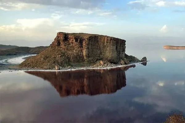 روند نزولی تراز آب دریاچه ارومیه متوقف شد