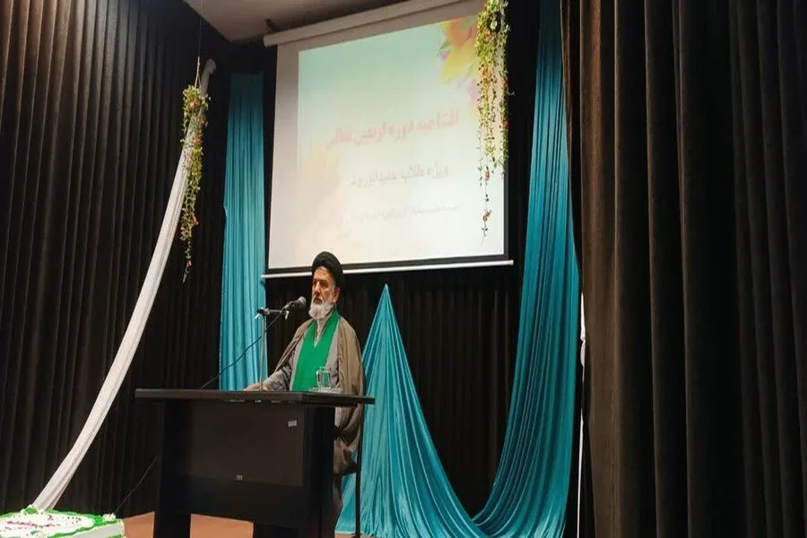 اخلاقمداری، مکمل علمآموزی طلاب است