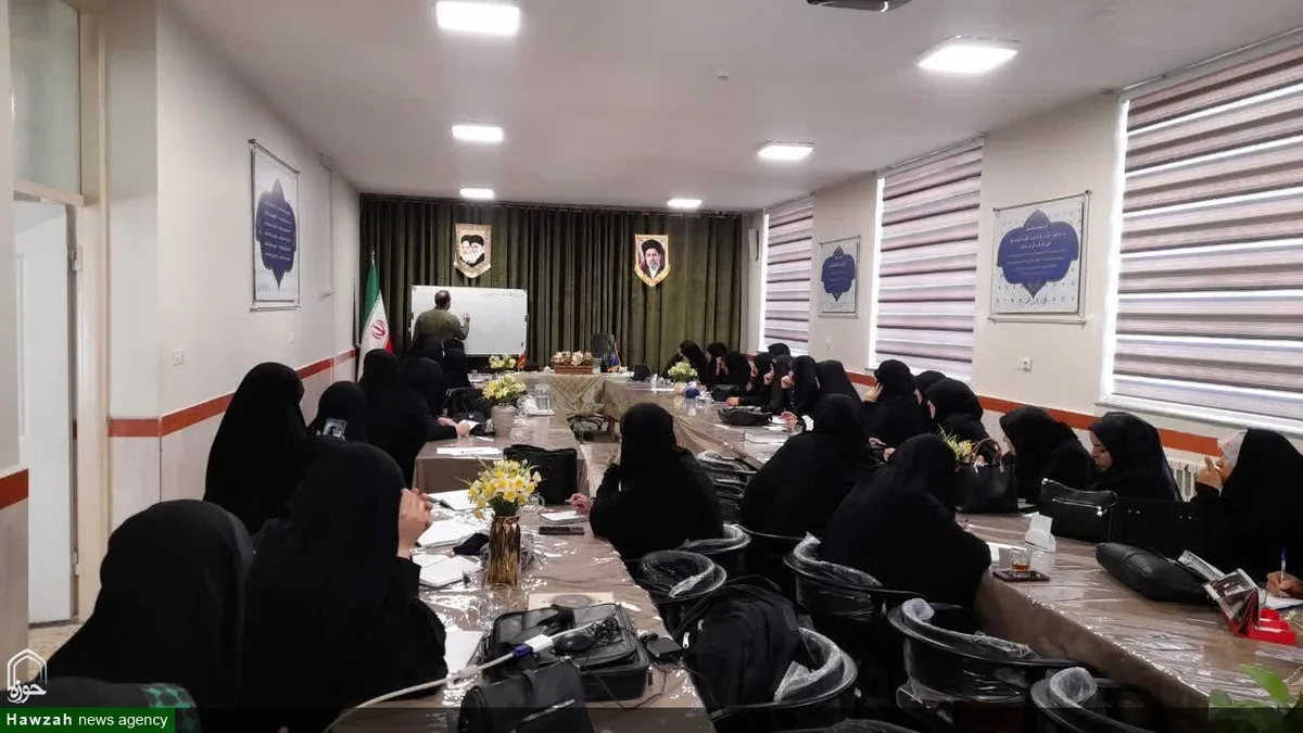 راهبرد فعال‌سازی «حلقه‌های میانی» در جامعه؛ جزئیات گردهمایی آموزشی مبلغان در تبریز