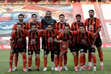لغو بازی تراکتور به سود صدرنشینی پرسپولیس