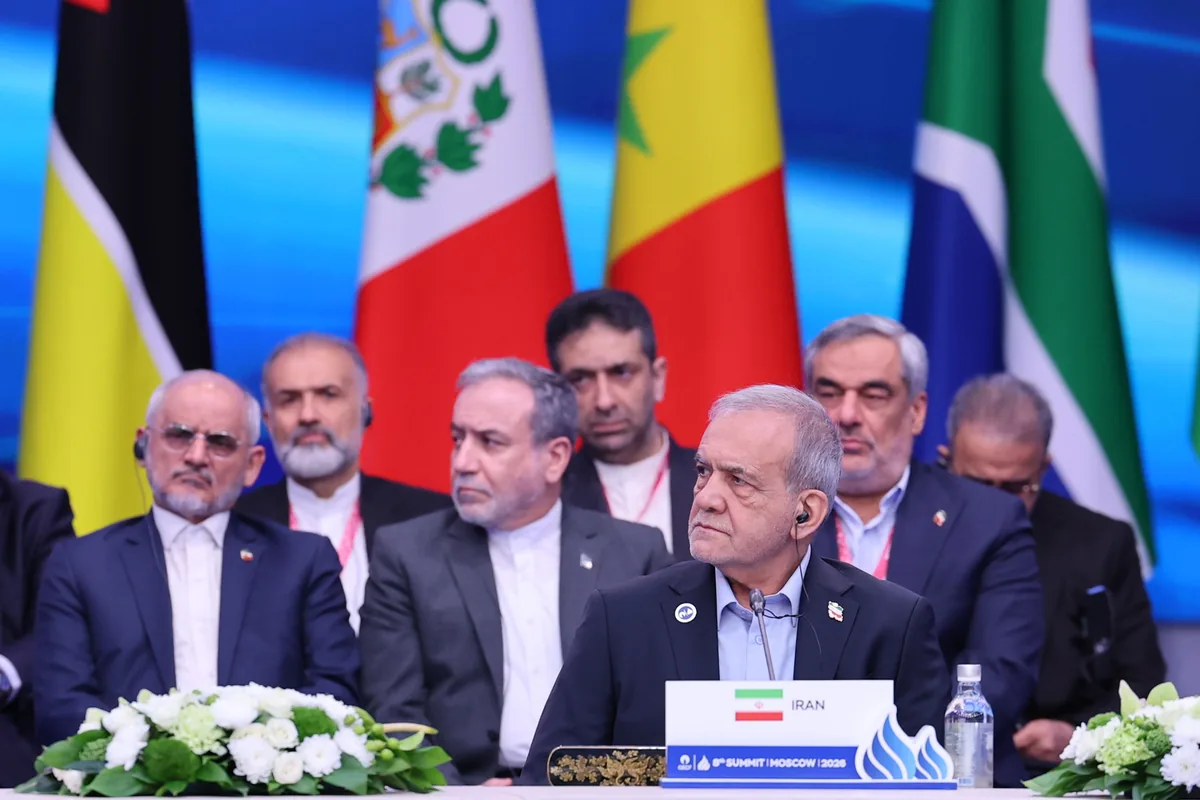 نقشه‌راهی که پزشکیان در مسکو ترسیم کرد؛ محکومیت حمله به تاسیسات انرژی تا همکاری منطقه‌ای
