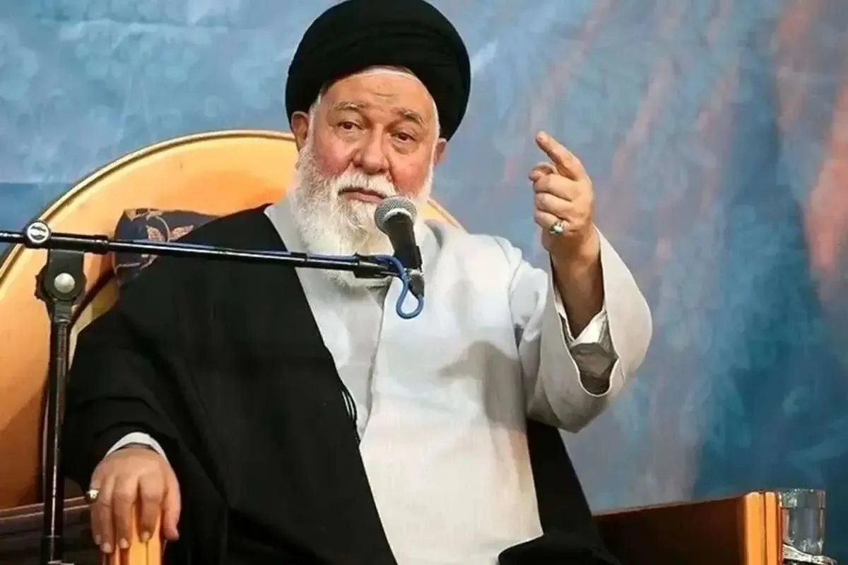 روزنامه خراسان به نقل از علم الهدی: هر چیزی که موجب ارعاب دشمن شود، تهیه آن برای ما واجب است؛ امروز نیز سلاح اتمی مایه ارعاب دشمن است