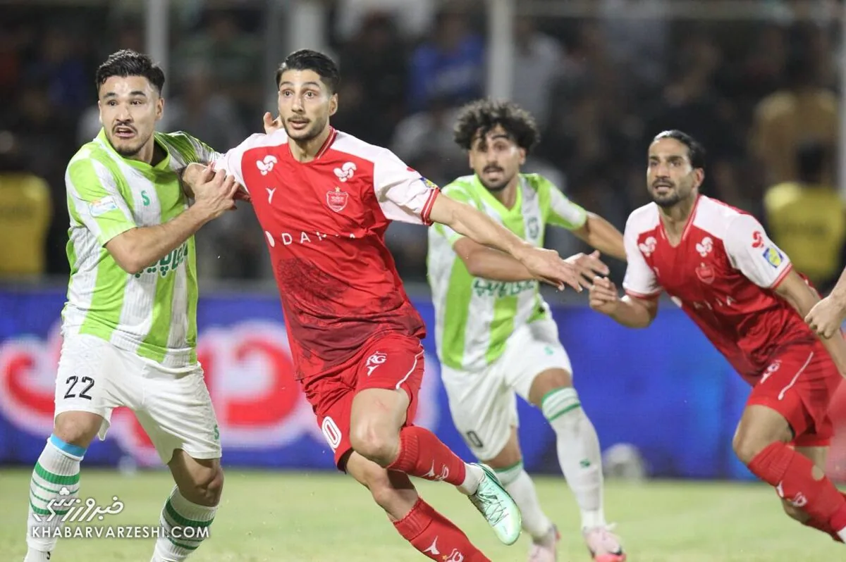 چرا پرسپولیس با تساوی مقابل خیبر صدرنشین شد؟/ آخر فصل باشد، تراکتور قهرمان است!