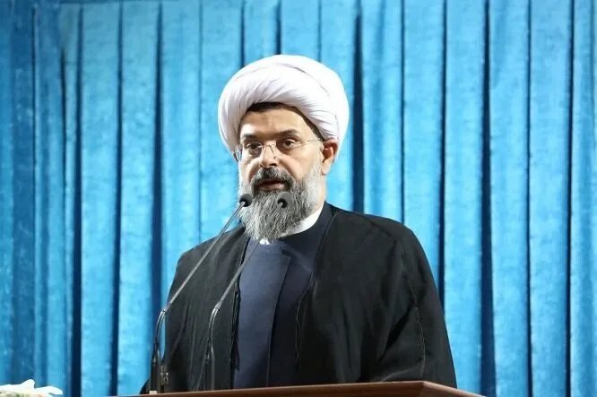 امام جمعه دشتی: مسئولان در شرایط جنگی با گرانی افسارگسیخته مقابله کنند