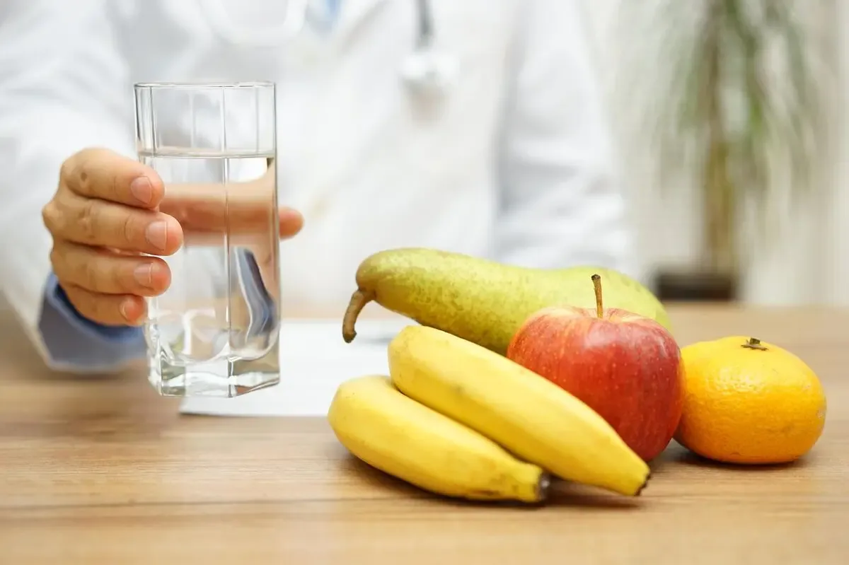 یبوست چیست و برای رفع آن چه بخوریم؟ بهترین غذاها برای راحت شدن شکم!
