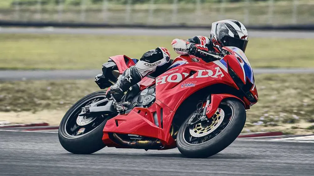 موتورسیکلت هوندا CBR600RR 2027 با الهام از فایربلید رونمایی شد | دیجینوی