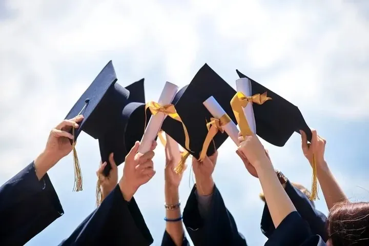 فروش صندلی دانشگاه حقیقت دارد؟
