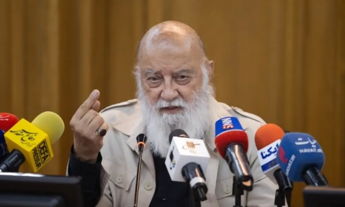 چمران: در رابطه با خشک شدن درختان بوستان چیتگر، برنامه ما این بود که از شهردار منطقه دعوت کنیم تا توضیح دهد/ اگر مشکل آب بوستان حل نمیشد، مابقی درختان هم خشک میشد/ میتوانیم به جای اتوبوسهای سه کابین، دو اتوبوس تک کابین یا دو کابین خریداری کنیم