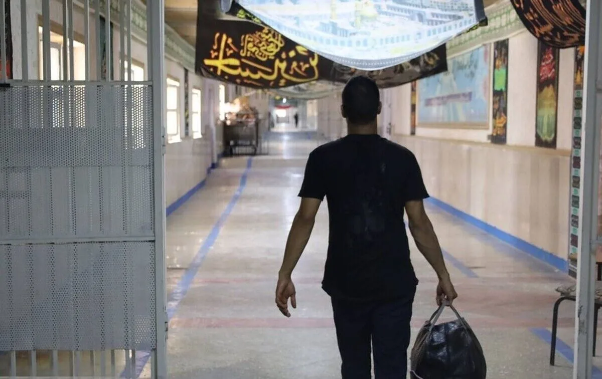 رهایی ۲۳ زندانی کرمان با پویش «مهر سرخ» باشگاه پرسپولیس و کمک خیّران