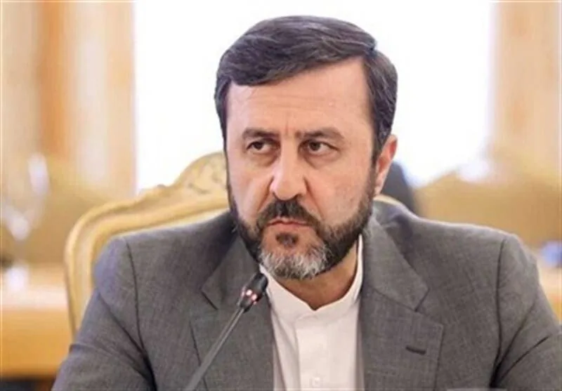 غریبآبادی: تنگه هرمز خط قرمز امنیت ملی و ابزار دفاعی ایران است