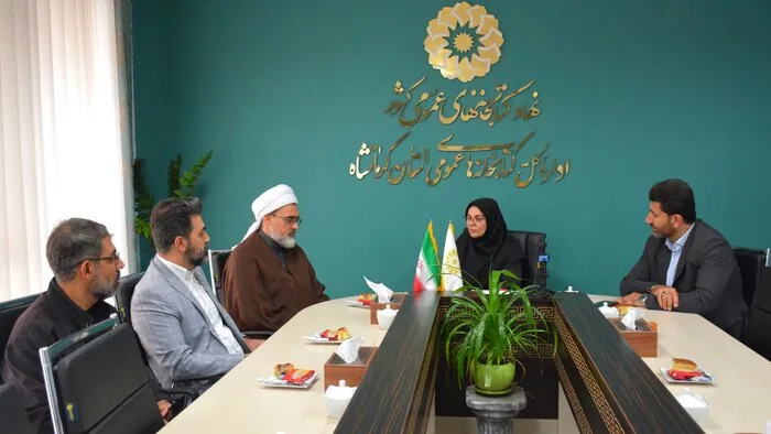 امام جمعه اهل سنت کرمانشاه: منابع معتبر اهل سنت در کتابخانه‌های عمومی تقویت شود
