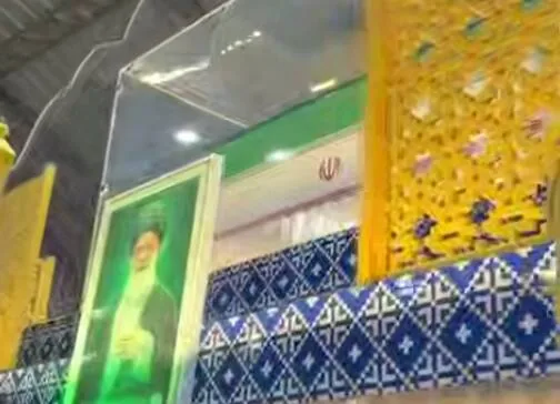 فیلم/ خودرو حامل پیکر امام خامنهای شهید در نجف اشرف