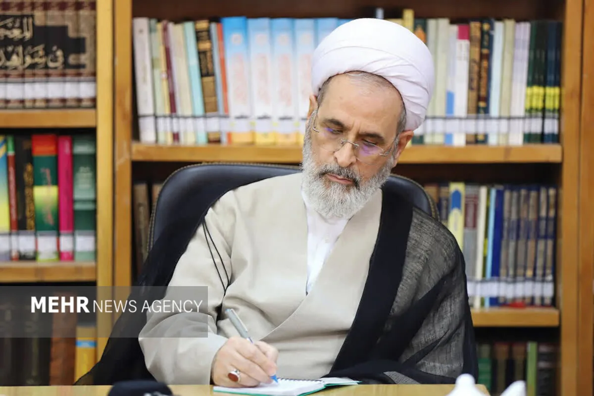 آیتالله اعرافی درگذشت پدر شهید سپهبد سیدعبدالرحیم موسوی را تسلیت گفت