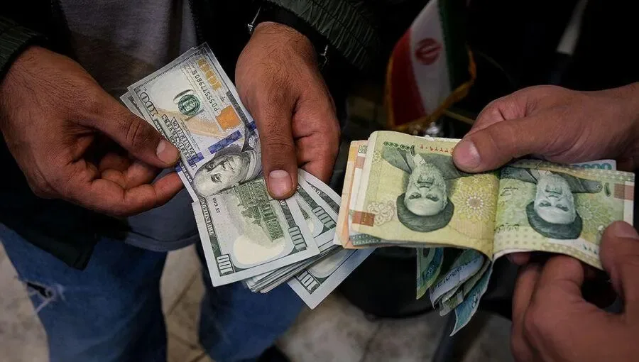 خرید دلار با کارت ملی مالیات دارد؟