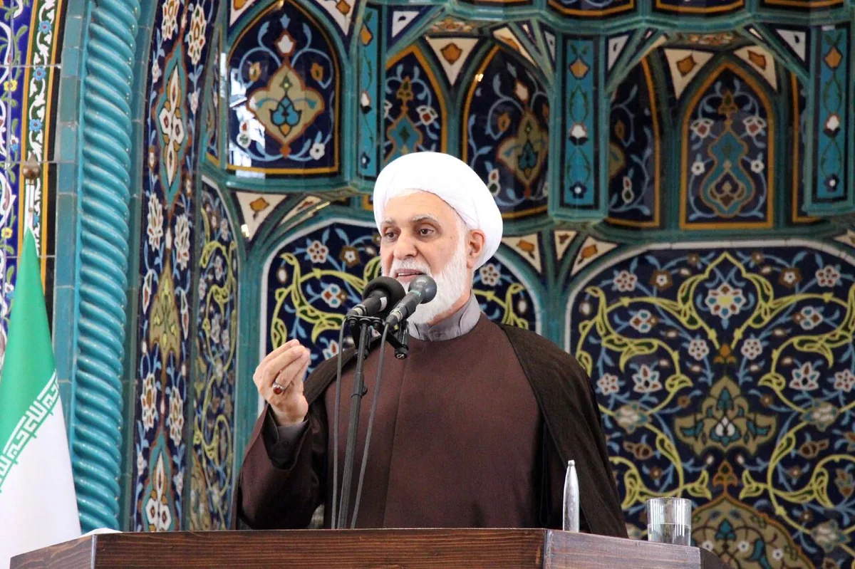 امام جمعه کیش: اقتدار ایران در تنگه هرمز را باید حفظ کرد