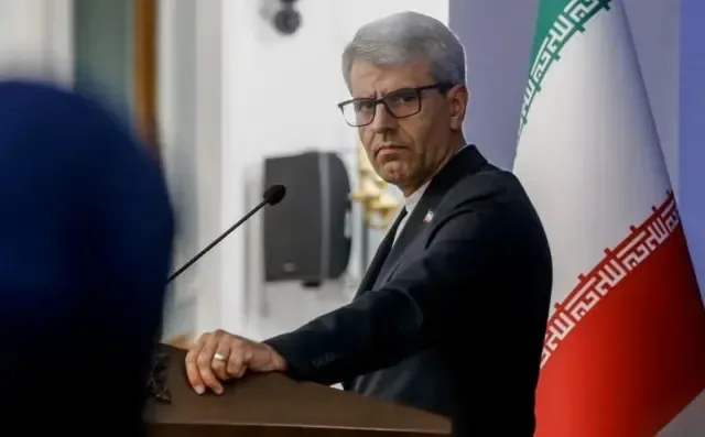 سخنگوی هیئت مذاکره کننده: نشست فردا در دوحه بر موضوع در دسترس قرار گرفتن داراییها مسدود شده تمرکز دارد / خاتمه اشغالگری در لبنان بخشی از تعهد طرف مقابل است / ما باید مطمئن بشویم که روند مربوط به خاتمه اشغالگری و عدم ادامه جنگ در لبنان محقق خواهد شد / مذاکرهای در هیچ سطحی با طرف آمریکایی نداریم