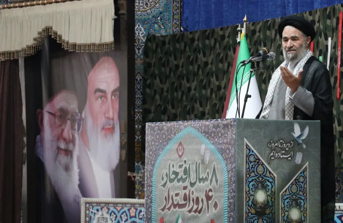 امام جمعه بروجرد: بهبود معیشت مردم در اولویت قرار بگیرد
