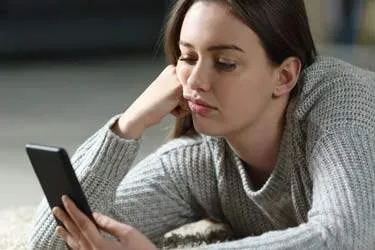 پایان عصر گوشیهای هوشمند نزدیک است؛ هوش مصنوعی جهان فناوری را زیرورو میکند