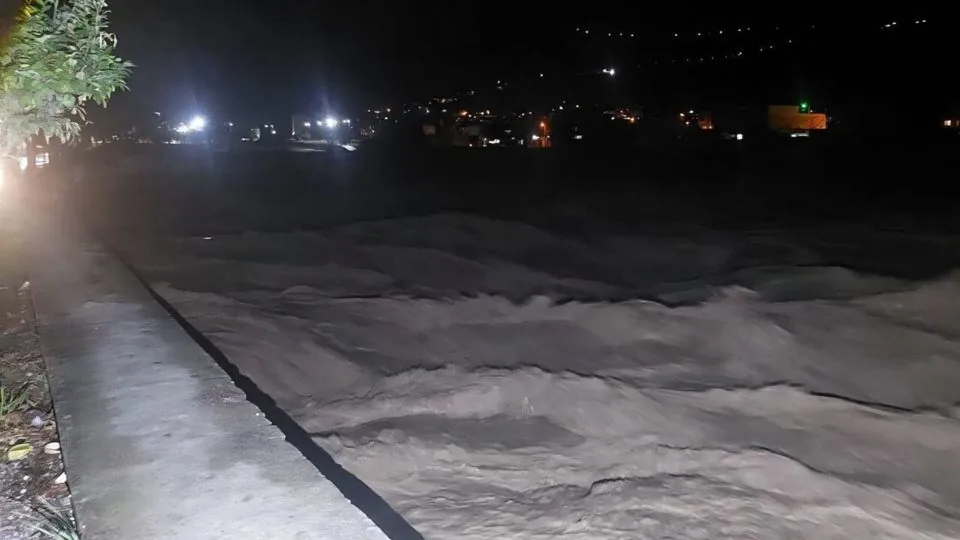 جان باختن یک مرد و مفقود شدن دو زن در سیل در مینودشت