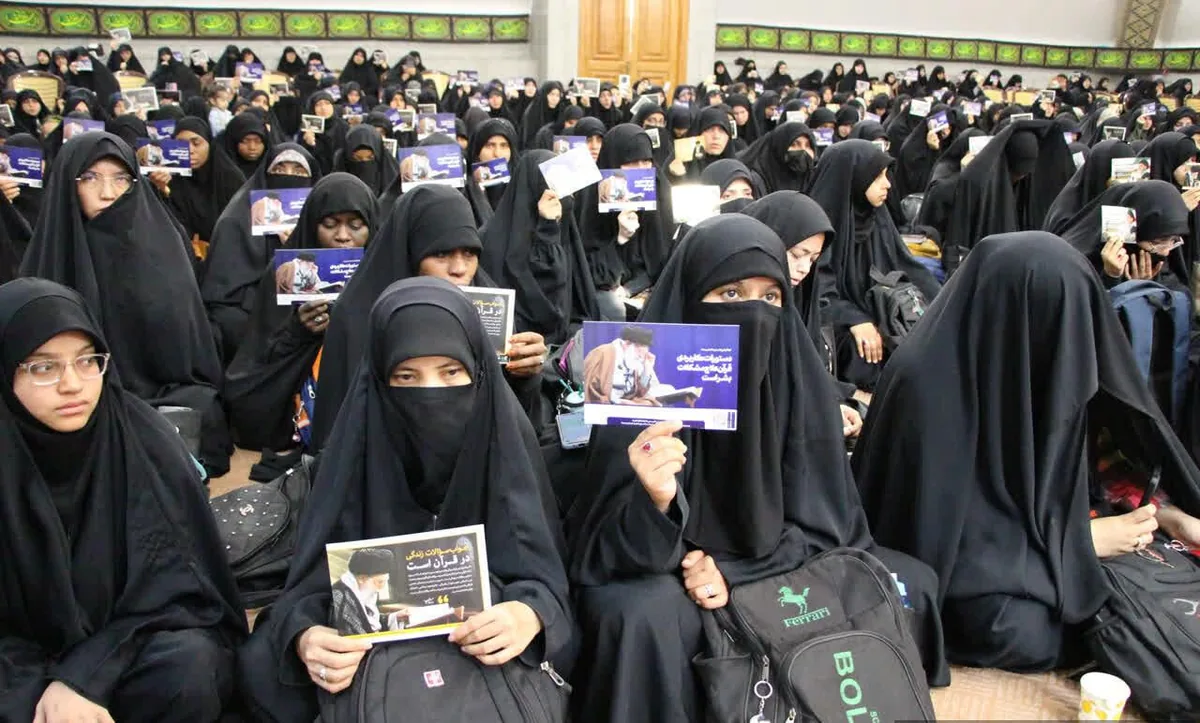افتتاح سیودومین جشنواره قرآن و حدیث در مجتمع آموزش عالی بنت الهدی