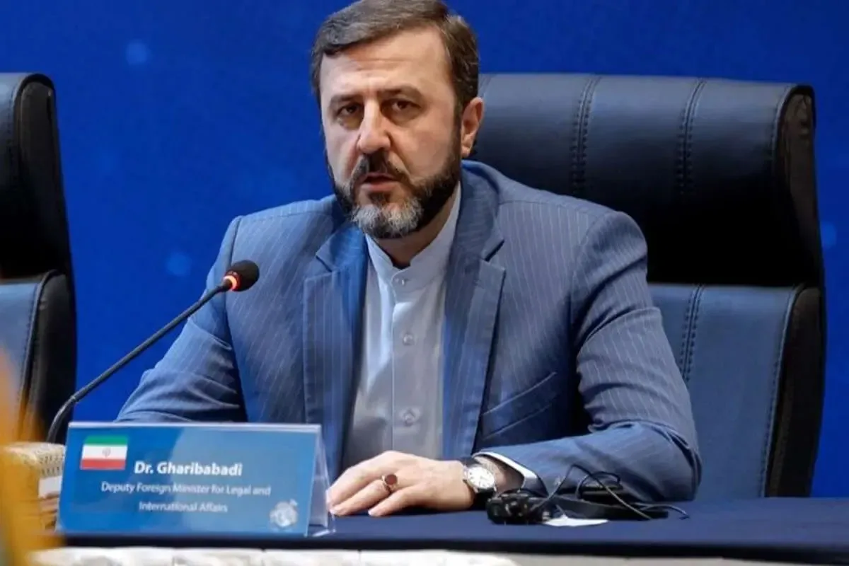 معاون وزیر خارجه: مذاکرات آتی با حضور قالیباف، عراقچی، ونس و نخست وزیران پاکستان و قطر انجام خواهد شد / تصمیم گرفته شد تا چهار کارگروه تحریم ها، هستهای، بازسازی و نظارت تشکیل شود / مقرر شد یک واحد جلوگیری از درگیری در لبنان میان کشورهای عضو و پاکستان و قطر نیز شکل بگیرد / قرار شد آزادسازی ۱۲ میلیارد دلار (دو مبلغ ۶ میلیارد دلاری)، بلافاصله وارد مرحله اجرایی شود