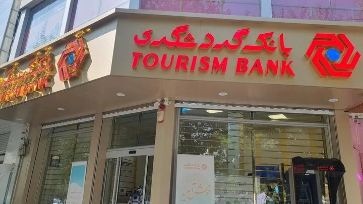 رحمتی: کیفیت ساخت و رفاه متقاضیان؛ اولویت بانک گردشگری در احداث ۴۱۰۰ واحد مسکونی نهضت ملی مسکن است
