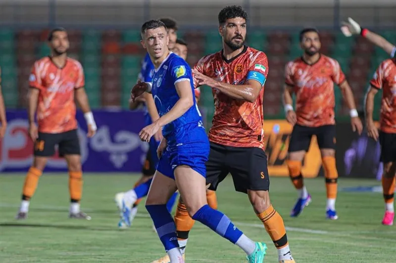 مدافع مس شهر بابک: باید از نقطه ضعف پرسپولیس استفاده کنیم