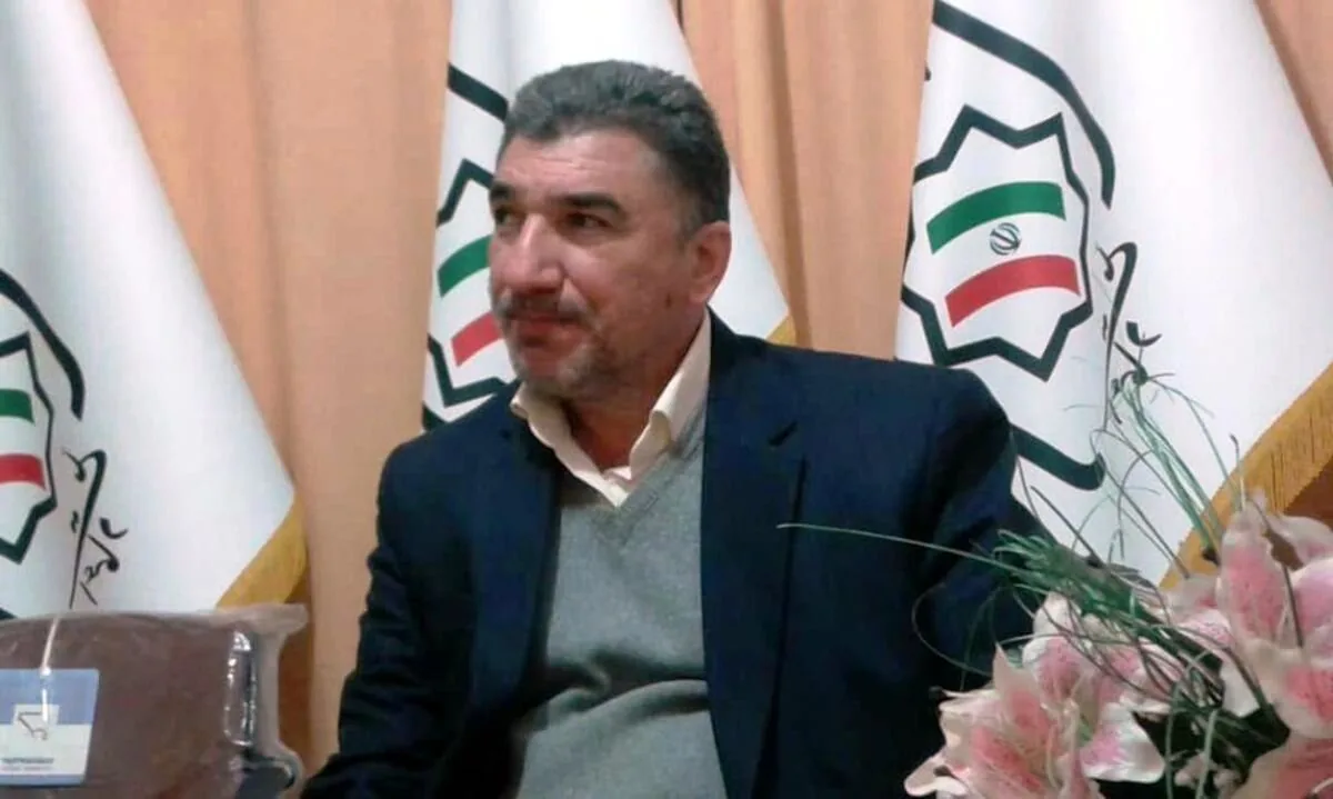 تریبونداران بهجای هیاهو و توهین، با استدلال منطقی سخن بگویند