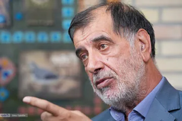 محمدرضا باهنر: دشمن گاهی با چند واسطه سوار ایمان بچه حزباللهی میشود که بجنگ بجنگ بجنگ + فیلم