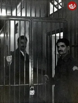 داریوش فروهر در ۴۲ سالگی و در زندان؛ سال ۱۳۴۹ / عکس