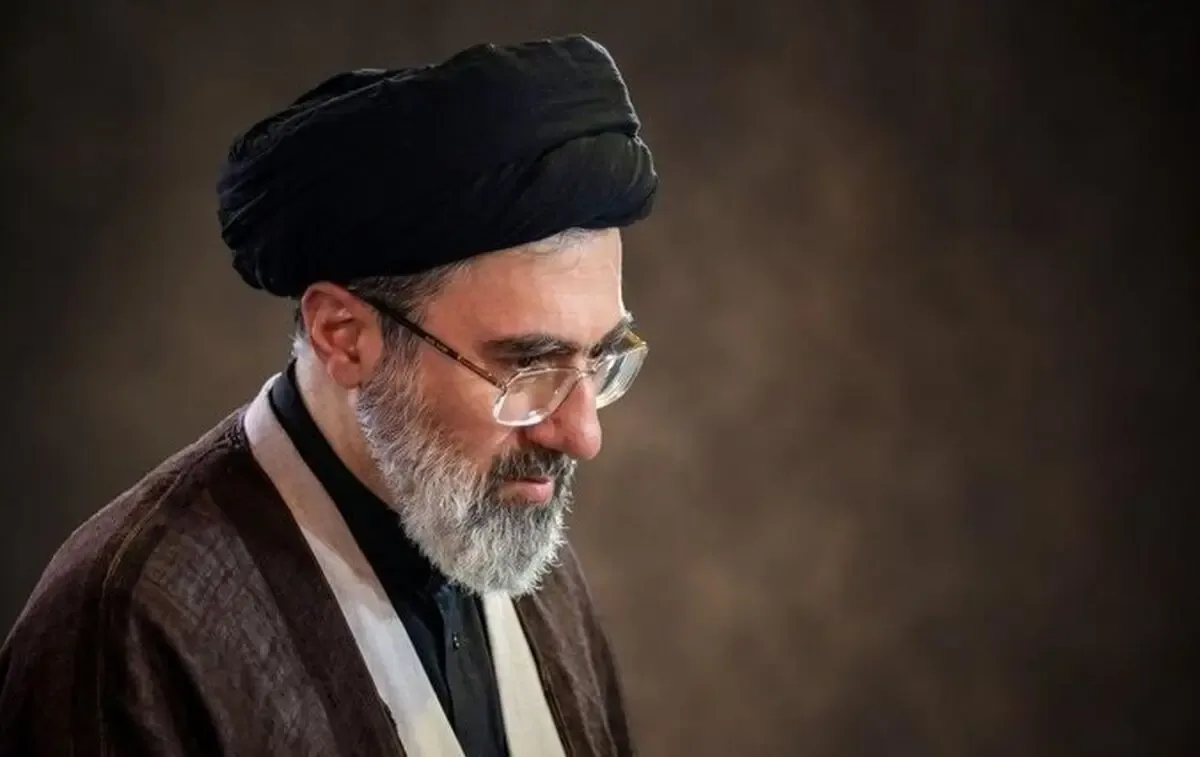 رهبر معظم انقلاب از روز نخست رهبری، در اتاق جنگ حضور دارند