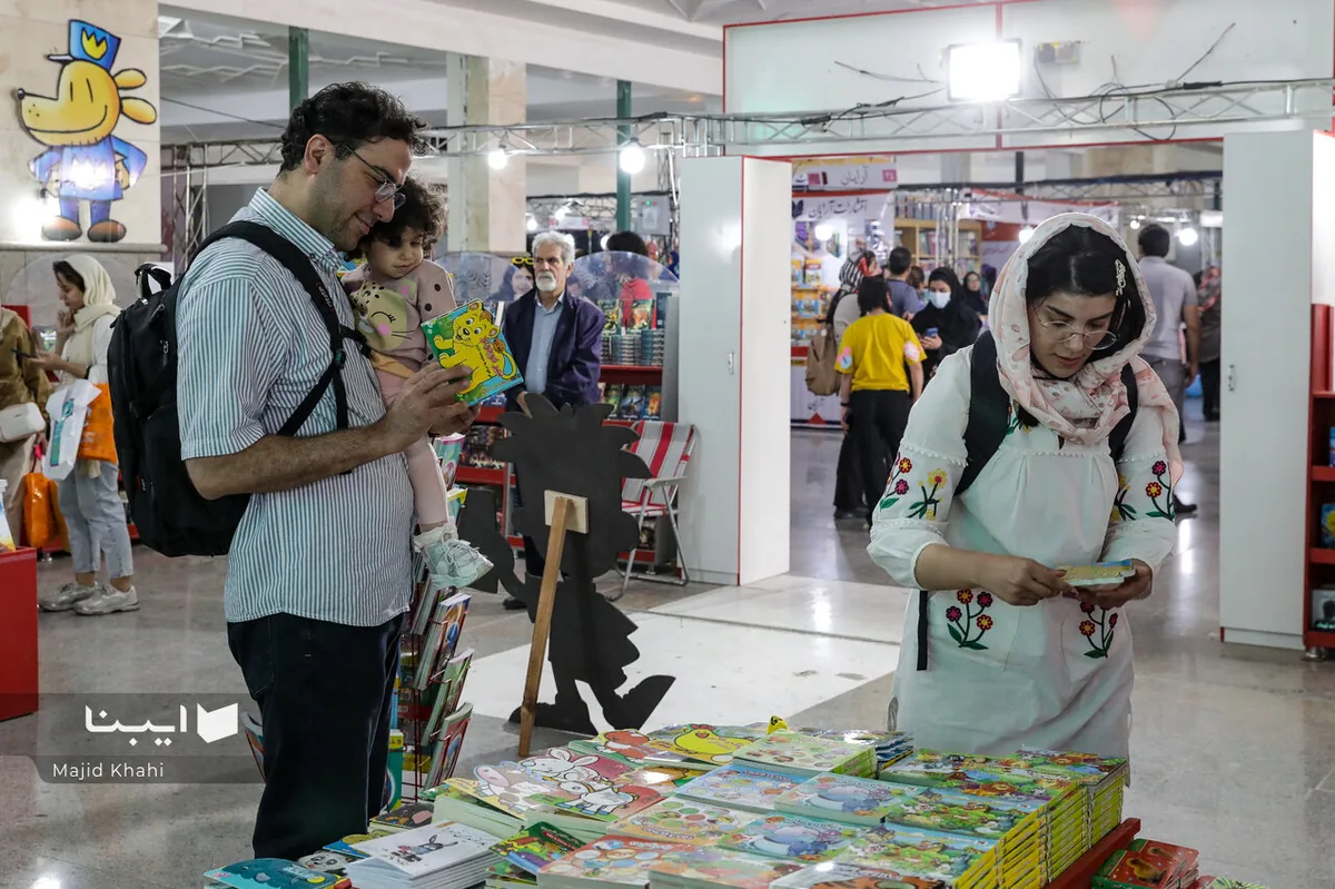 کتابخوانی نسل جدید در تلاقی تکنولوژی و بحران قرار دارد