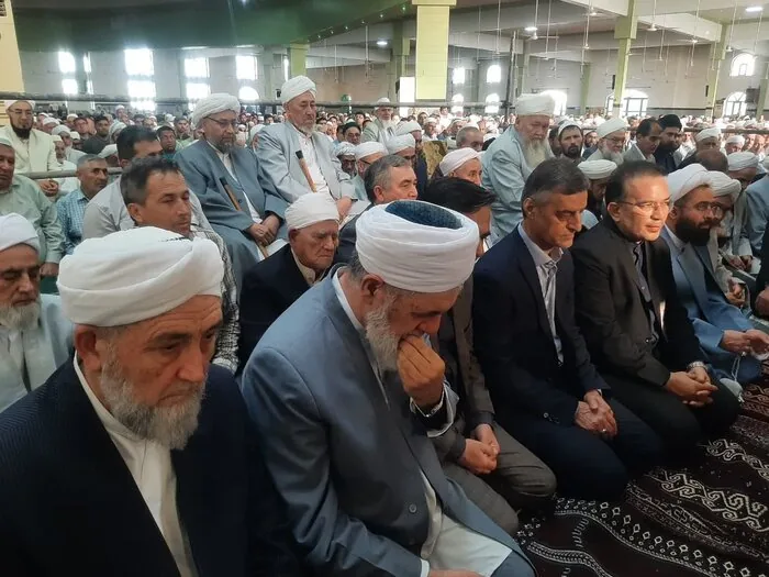 پیکر امام جمعه اهل سنت گنبدکاووس درخانه ابدی آرام گرفت