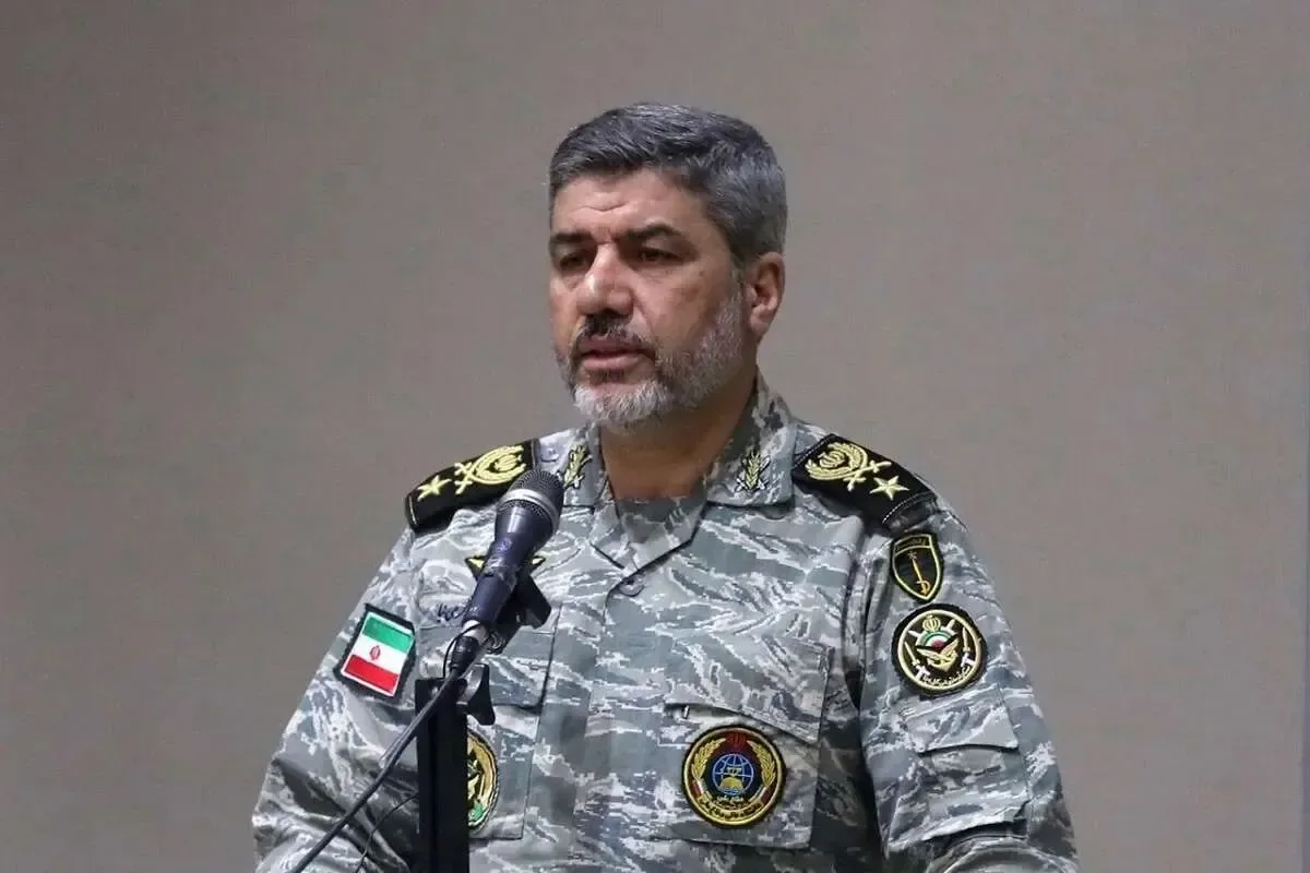 از ابتدا این فرض در نظر گرفته شد که شاید درگیری سالها ادامه داشته باشد، بنابراین تسلیحات لازم برای یک جنگ طولانی را داریم/ تاکتیکهای جنگی آمریکا تا حد زیادی برای ما شناخته شده، به همین علت به سمت تجهیزاتی رفتیم که امکان هدف قرار دادن دشمن در نقاط دور دست را فراهم کند/ نقطه ضعف دشمن در جنگ طولانی است/ بخشی از تجهیزات متعارف ما، در سالهای قبل به کشورهای مختلف صادر شده
