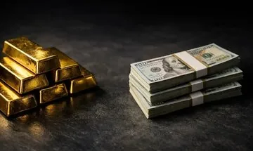 طلا به کانال ۴۰۰۰ دلار برگشت/ قیمت طلای جهانی امروز ۵ آبان ۱۴۰۵
