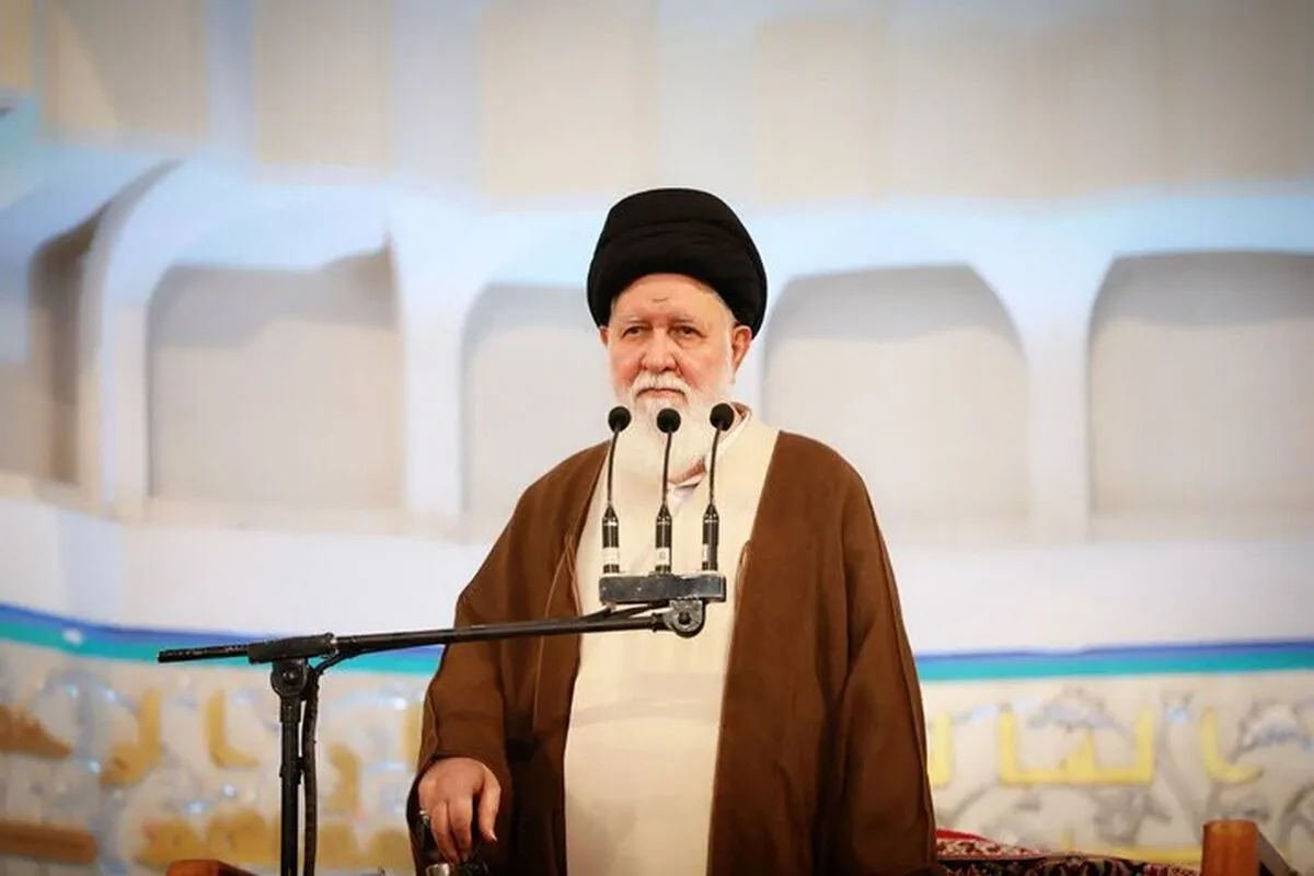 علم الهدی: آمریکاییها در باتلاق جنگ یا مصالحه دست و پا میزنند و نمیدانند چه کنند / ایران پای تهدیدات خود ایستاده