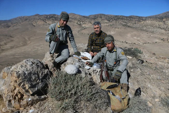 نگهبانان بی پناه کوهستان