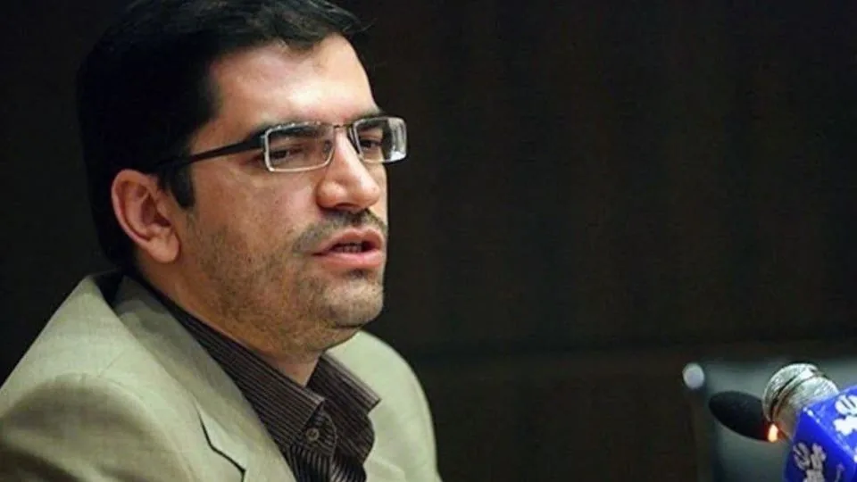 انتقاد قاضیزادههاشمی از شرکتهای بیمه: پرداخت دیه نباید معطل نظریه پزشکی قانونی نهایی بماند