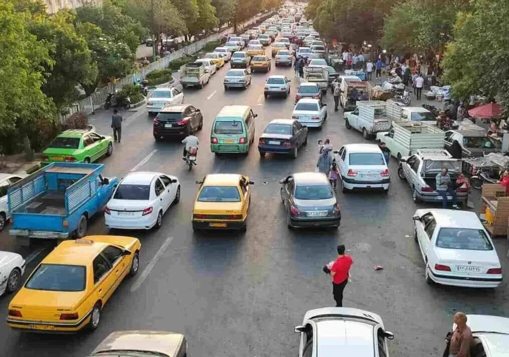 وضعیت جادهها و راهها، امروز ۱۷ مهر ۱۴۰۵؛ بارش باران در محورهای ۵ استان / ترافیک جادههای کشور روان است